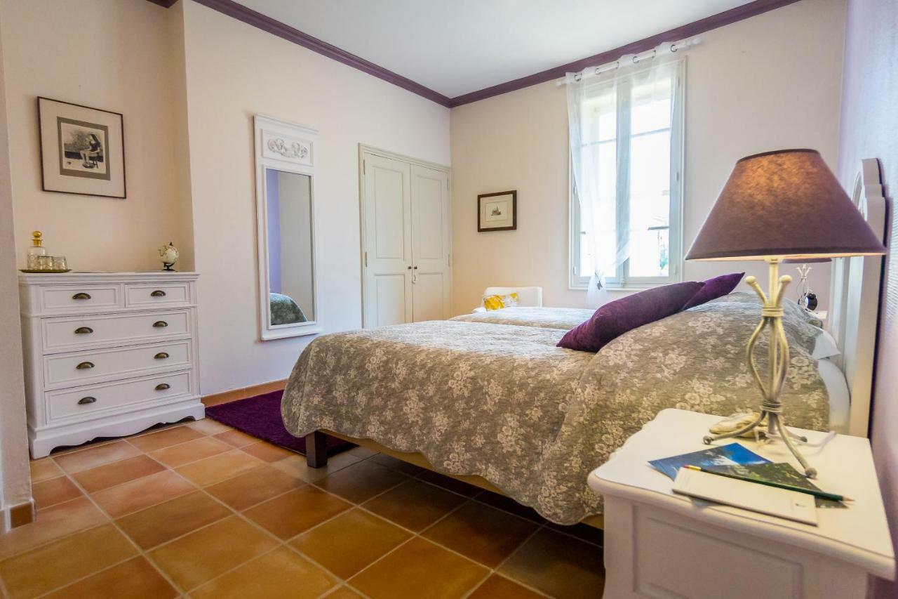 Chateau De Tourreau Sarrians Esterno foto